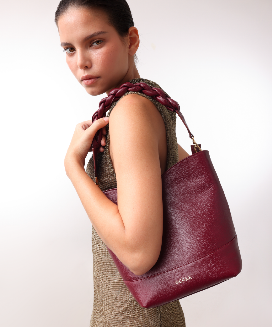 Gerke_Bandolera_Bohemia_Burgundy_Img01 Gerke_Bandolera_Bohemia_Burgundy_Img01